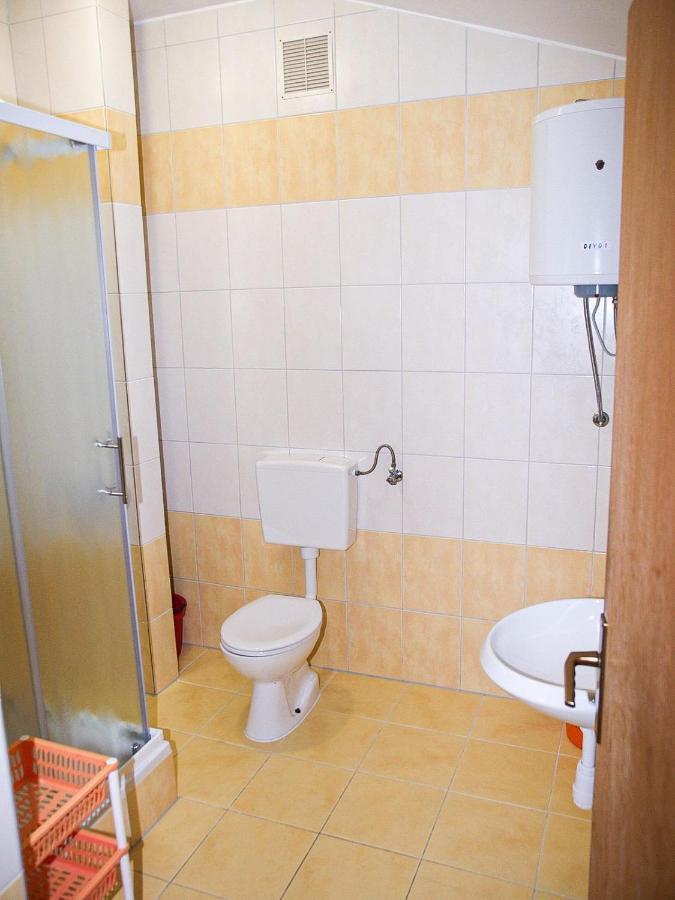 Apartmani "Jadran" Паг Экстерьер фото