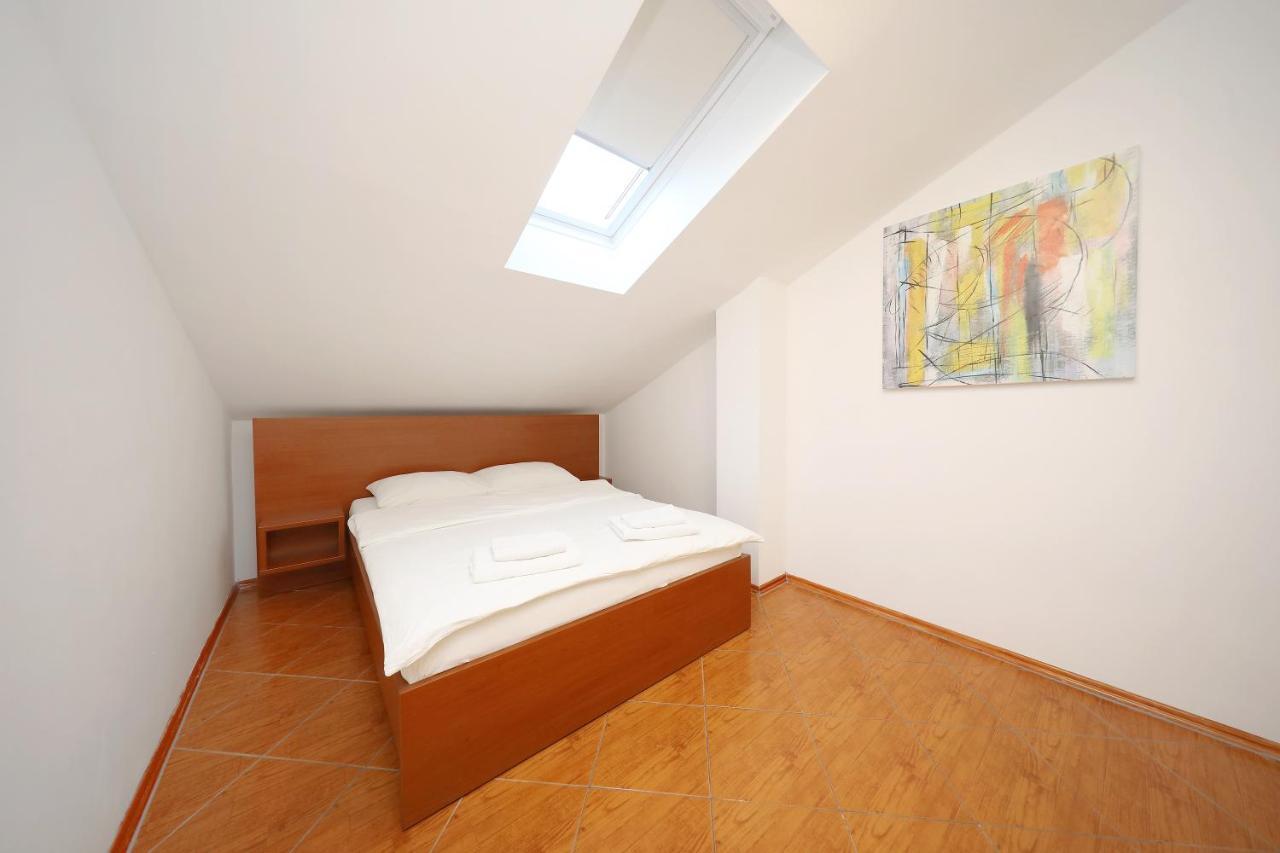 Apartmani "Jadran" Паг Экстерьер фото