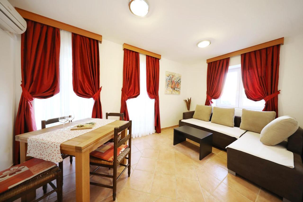 Apartmani "Jadran" Паг Экстерьер фото