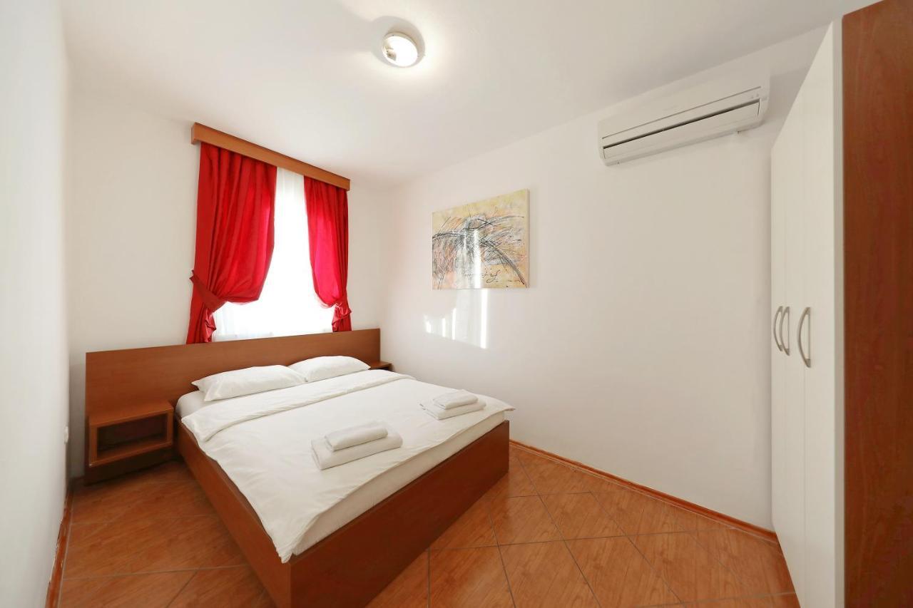 Apartmani "Jadran" Паг Экстерьер фото